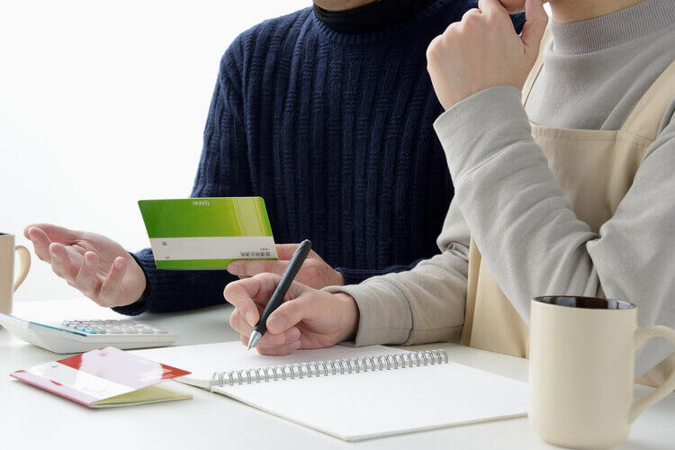 共働き世帯はいくら稼ぐのが一番得？手取りを最大化する税金対策も紹介