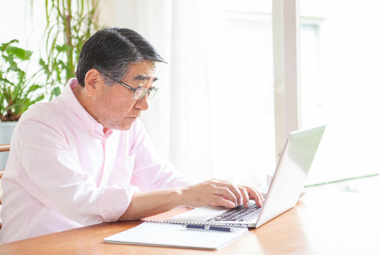 履歴書で差がつく！シニア世代の応募書類、ここがポイント