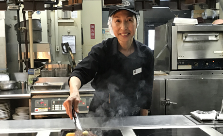 ステーキガスト　生駒南店＜018083＞のアルバイト情報